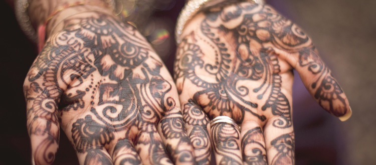 Vorsicht vor Henna-Tattoos im Urlaub