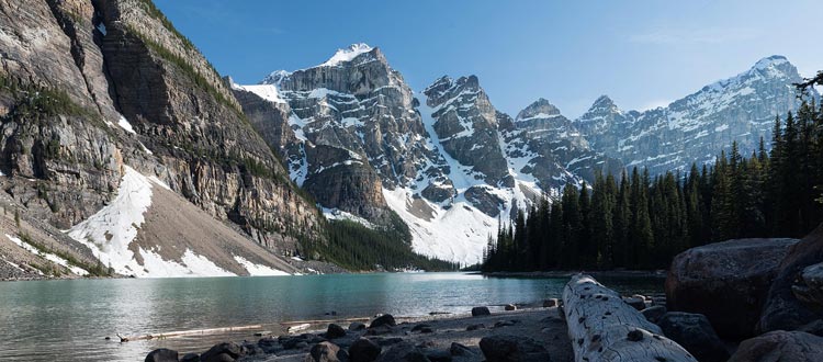 Kanadas neue Highlights 2025! – Kanada zeigt sich winterlich: feiner Schnee bedeckt das Land, viele Seen sind zugefroren, die Temperaturen sind frisch. Ein Paradies für Outdoor-Liebhaber!