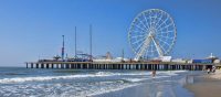 Der Steel Pier in Atlantic City, New Jersey Ein Wahrzeichen ...